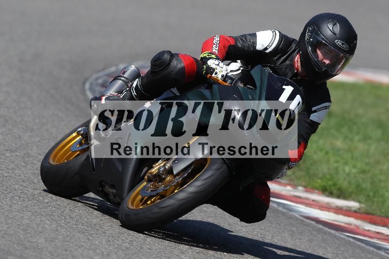 Archiv-2022/57 29.08.2022 Plüss Moto Sport ADR/Einsteiger/10